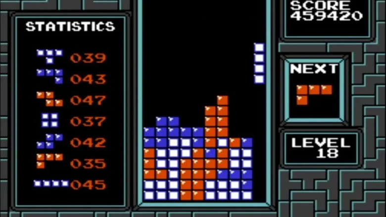 Egy hosszú, egyenes Tetris darab a képernyő jobb szélén található 