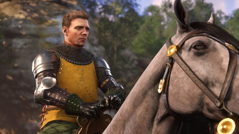 Egy lovag egy erdőben lovagol a Kingdom Come: Deliverance II-ben