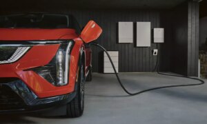A GM nemrég frissített 250 000 elektromos autót, hogy visszaadja az áramot a hálózatnak