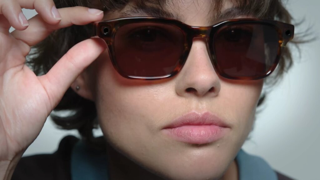 Meta will disable your smart glasses