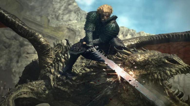 Egy harcos karddal arcon üti a sárkányt a Dragon's Dogma II-ben