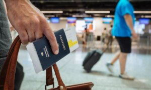 A SEC több mint egymilliárd légitársasági nyilvántartáshoz vásárolt hozzáférést az utazók nyomon követése érdekében, nem volt szükség erre