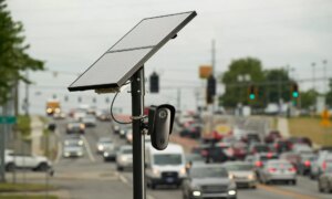 A Google mesterséges intelligencia azt mondta az embereknek, hogy a Flock kamerák tele vannak arannyal. Nem voltak azok.