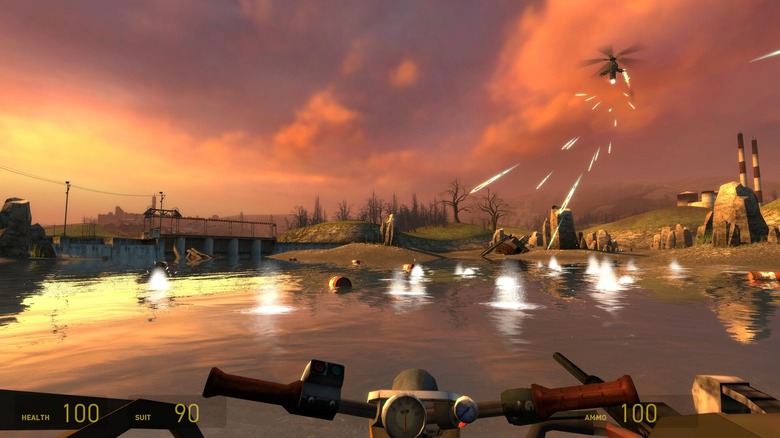 Egy motorkerékpáros játékos, akire helikopter lőtt a Half-Life 2-ben
