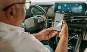Közel 1 milliárd dolláros bírságot kapott az Uber, miután az algoritmusok emberi ellenőrzés nélkül felfüggesztették a járművezetőket