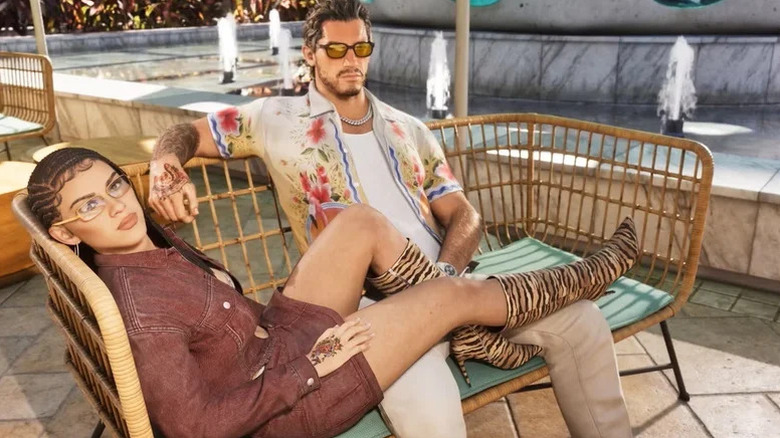 Lucia és Jason egy padon heverésznek a GTA VI-ban