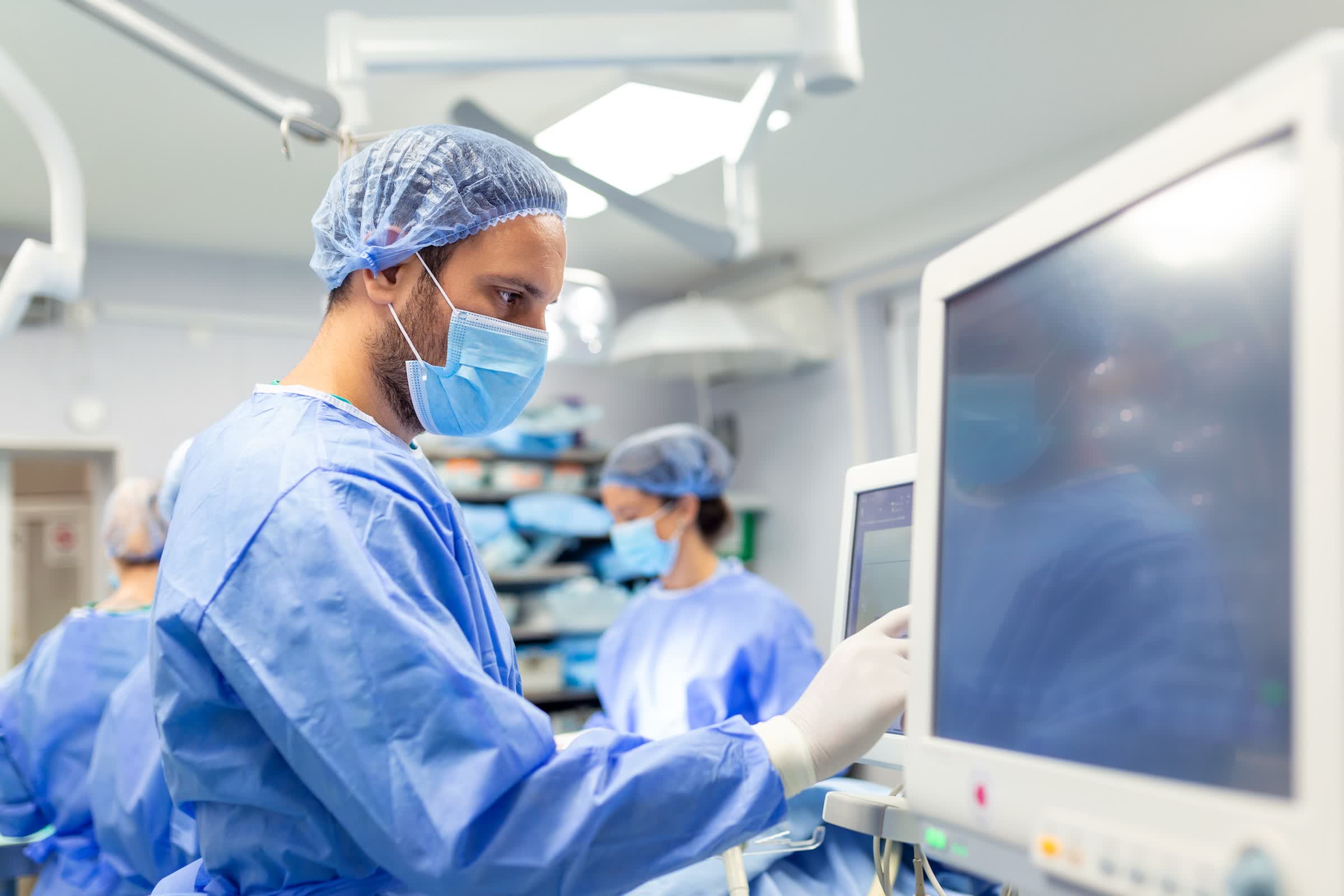 For the first time, AI guides surgeons through a brain tumor operation