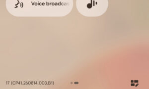 A Google hozza az Auracast Voice Broadcast szolgáltatást a Pixel gyorsbeállításaiba