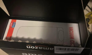 Az Amazon eladója 1400 dolláros RTX 5080 vásárlónak küld egy olcsó „ajándékot” és hamis utasításokat, amelyek azt állítják, hogy a GPU még mindig érkezik