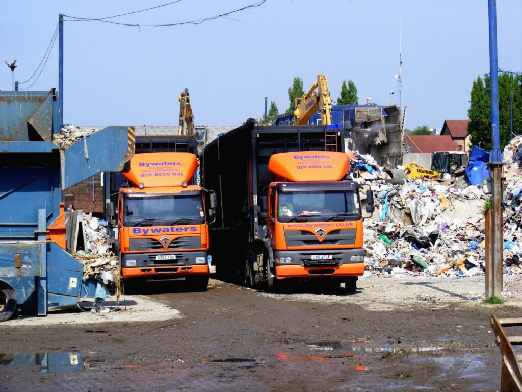 Dallas garbage trucks are using AI cameras to flag code violations and give homes a