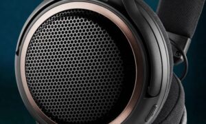 Az Audio-Technica új, nyitott hátú vezeték nélküli fejhallgatója 75 órán keresztül működik