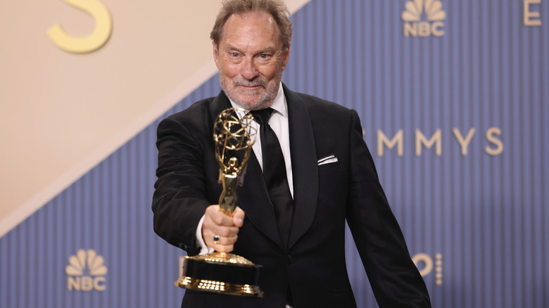 Stephen Root Emmy-díjjal