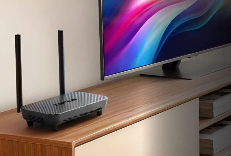 Nyrius Phoenix Home wireless HDMI transmitter and receiver used in a home theatre setup