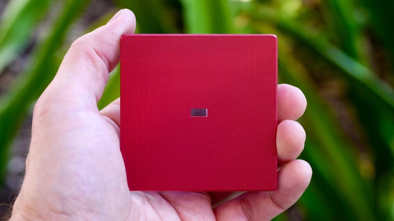 Vezeték nélküli fülhallgatók és intelligens szemüvegek a Snapdragon Sound Elite Gen 2 chip platformon