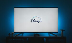 A Disney+ ismét emeli az árakat, mivel a hirdetésmentes csomag a bevezetési ár több mint háromszorosára emelkedik