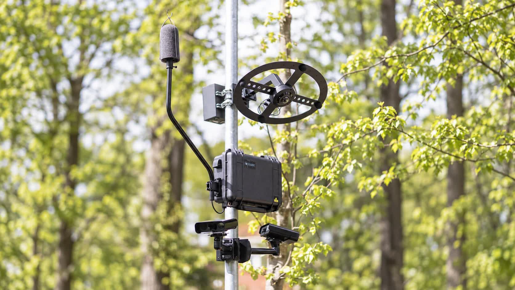 Your loud exhaust could get you fined as more US cities pair noise detectors with license plate readers