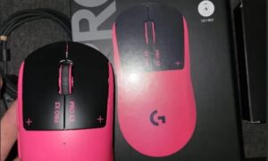A Logitech G Pro X3 Superstrike egér kiszivárog a szállítási keveredés következtében
