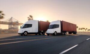 A Tesla Semi többéves késés után indul a mennyiségi gyártásba