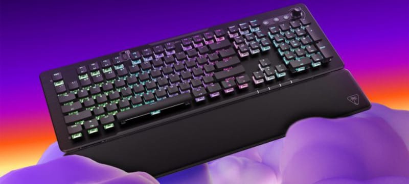 Turtle Beach Vulcan II XP Air billentyűzet elölről, alacsony profilú billentyűsapkákkal és RGB világítással