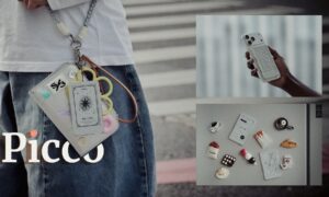 A Boox piacra dobja a Piccót, egy apró, 100 dolláros e-olvasót, amely a telefon hátuljára rögzíthető