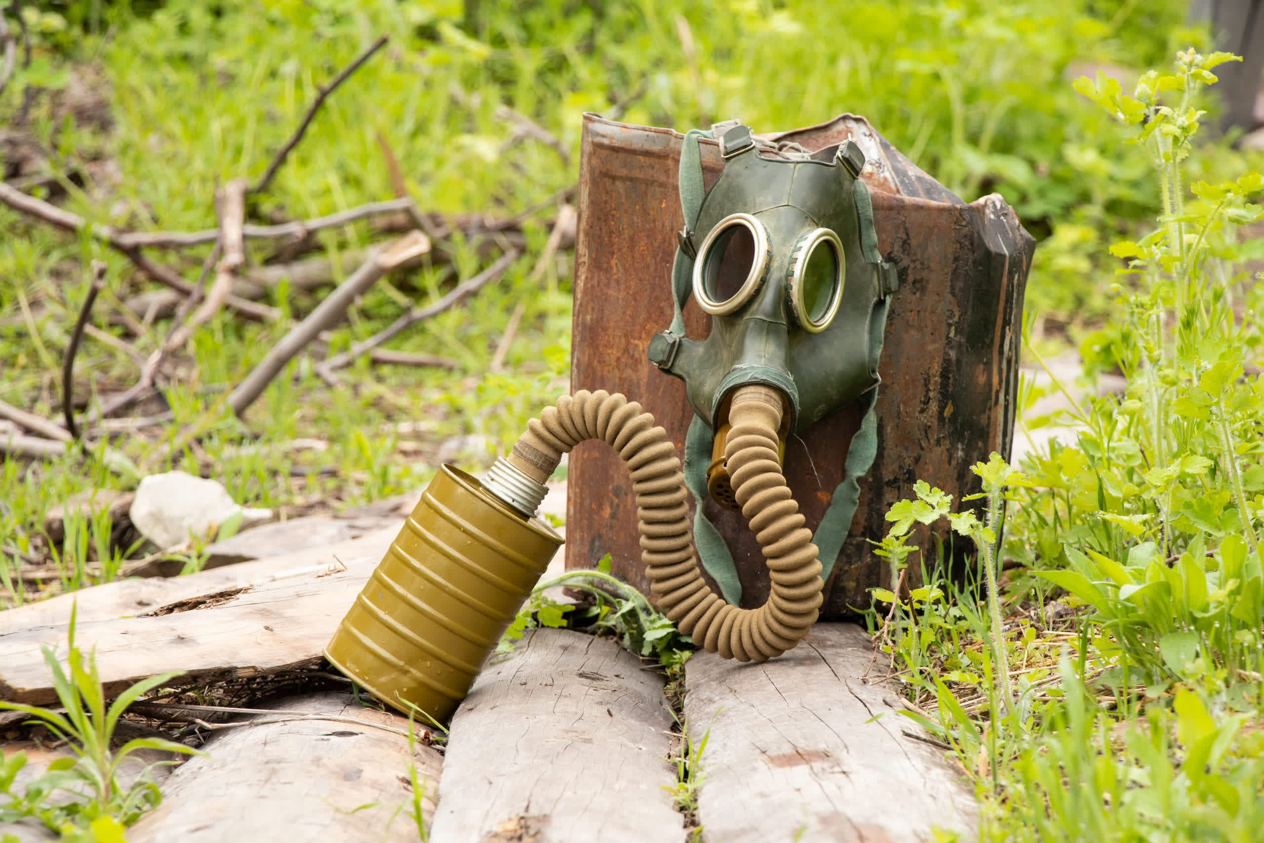 Melanin-inspired nanotechnology might help protect workers from deadly nerve agents