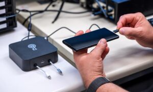 Egy kriminalisztikai eszköz azt állítja, hogy 72 óra elteltével megakadályozhatja a lefoglalt iPhone-ok lezárását