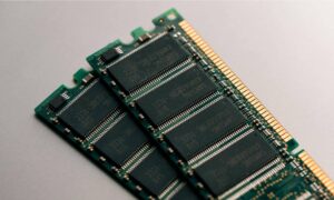 A Steam legfrissebb felmérése szerint a hatalmas áremelkedés ellenére a 32 GB RAM megelőzi a 16 GB-ot