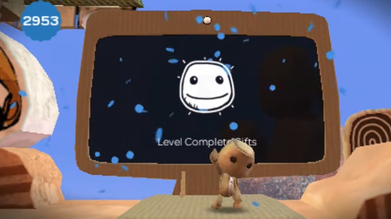 Sackboy teljesít egy pályát a LittleBigPlanetben PSP-n